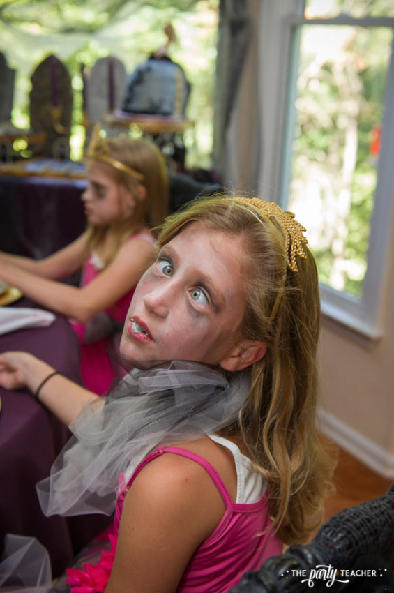 Zombie Princess Party by The Party Teacher - guest 1