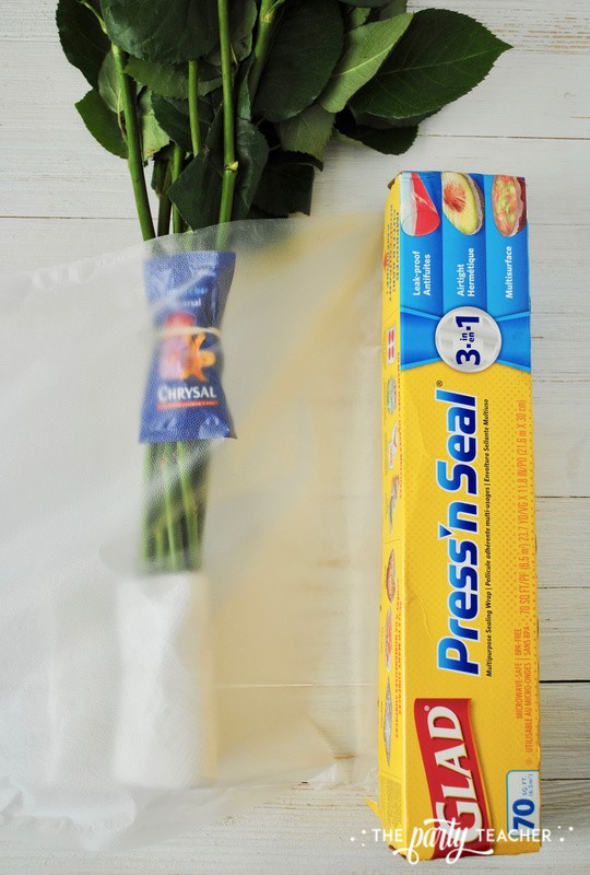 Tutorial How To Wrap A Bouquet The Party Teacher