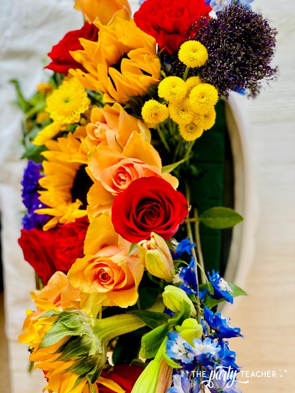 How To Arrange Flowers Using Oasis The Party Teacher