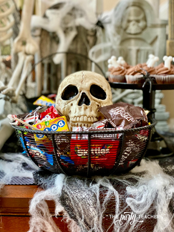 Halloween appetizer by The Party Teacher - candy skull