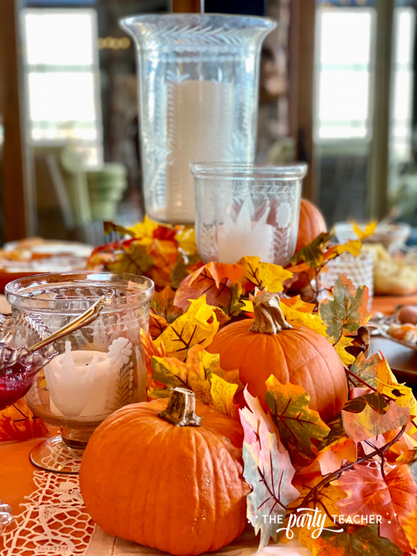 How to set a Thanksgiving table by The Party Teacher - 30