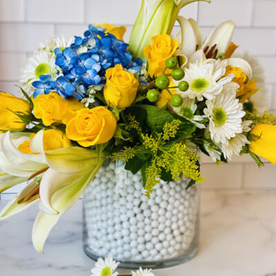 3 Ways to Style a Vase in Vase Party Centerpiece