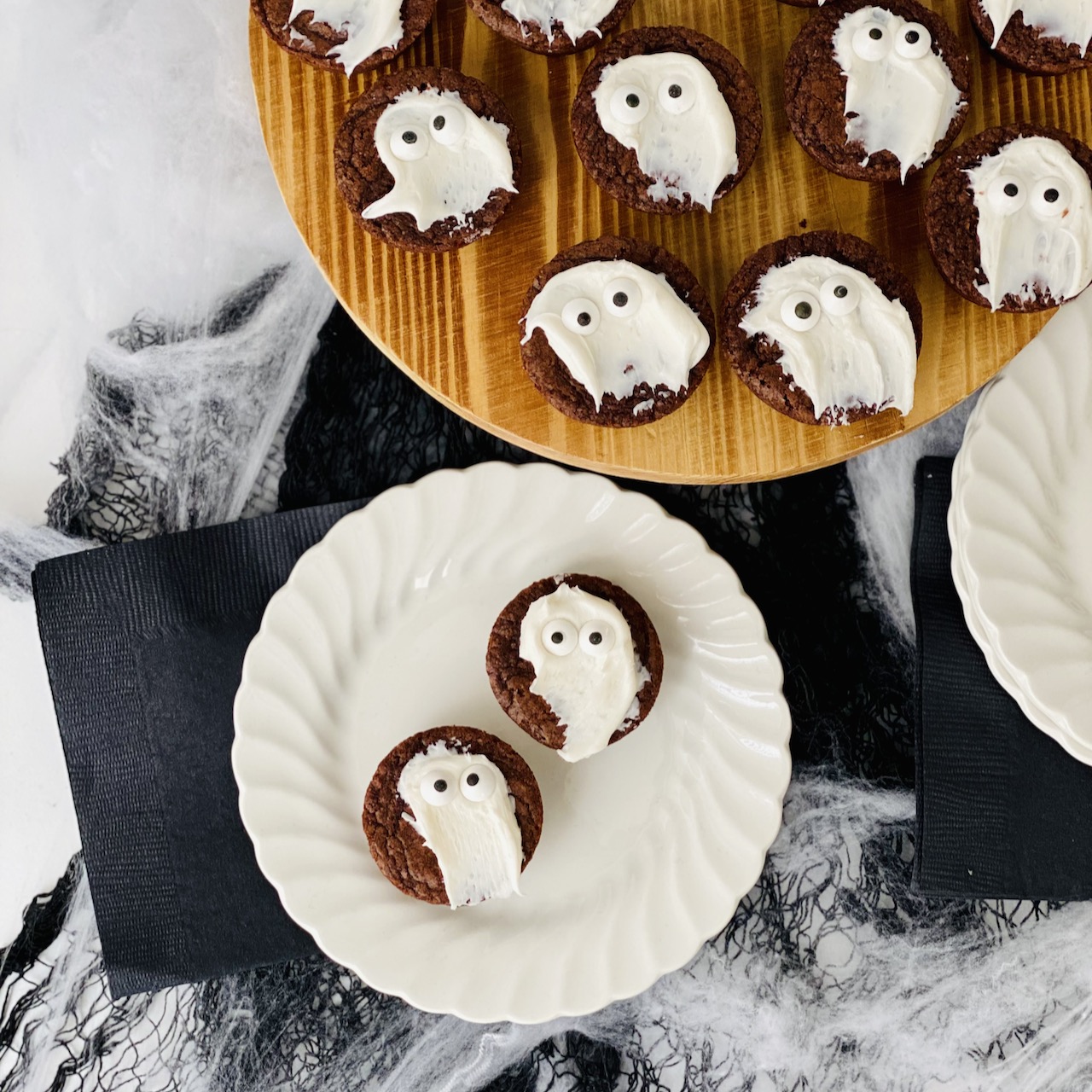 How to Make No-Bake Ghost Brownie Bites